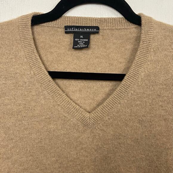 Sofia Cashmere Mens Tan 100% Cashmere V-Neck Pullover Sweater XL Quiet Luxury - Picture 3 of 9